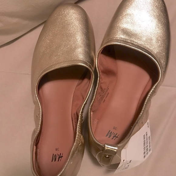 Gold Flat Shoes size 7 - Picture 4 of 5